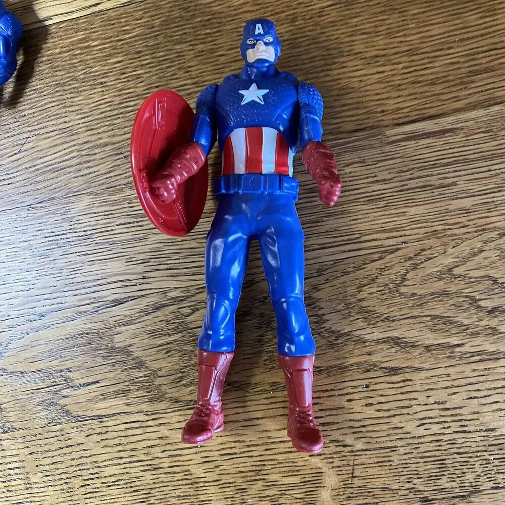 Lot of 8 Toy Marvel Toy Action Figures Spider Man Captain America 4, 6 & 12 Inch